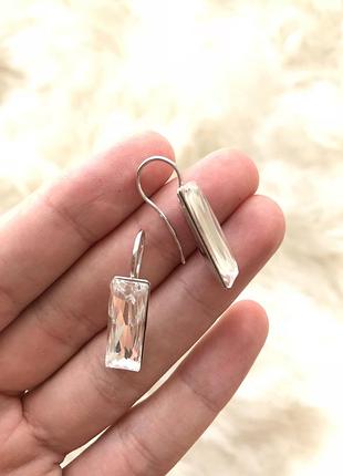 Серьги из серебра с камнями swarovski