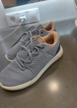 Кросівки дівчинка 35р.