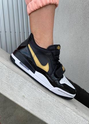 Nike jordan legacy 312 low black gold топові жіночі високі кросівки найк джордан чорні золоті люкс женские черные высокие кроссовки черные золотые