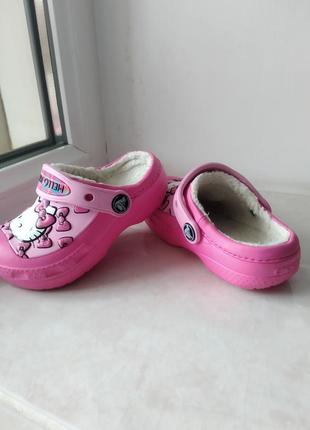 Крокси сабо утепленні хутром бренду crocs hello citty uk c9 eur 25-263 фото