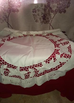 Нежная скатерть