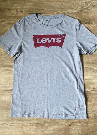 Серая футболка levis оригинал