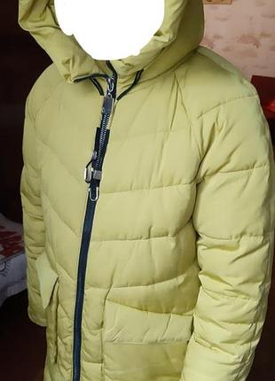 Пуховик женский желтый