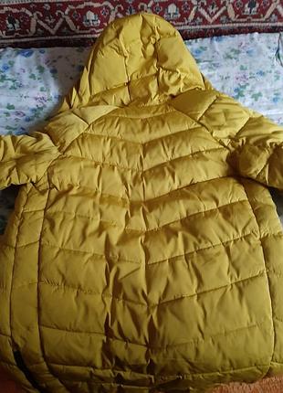 Пуховик женский желтый