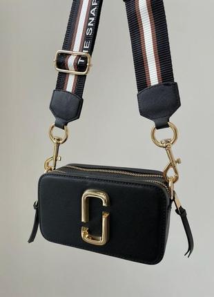 Marc jacobs small camera bag black/gold міні сумочка марк джейкобс чорна золотий логотип брендовая черная сумка золотой логотип1 фото