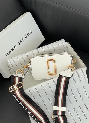 Marc jacobs small camera bag white gold компактна біла міні сумочка марк джейкобс червона всередині золотиста шикарная белая сумка красная внутри8 фото