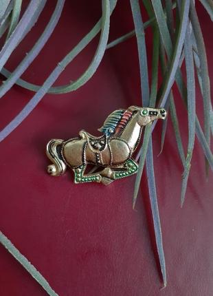 Брошь🌾 🐎ссср лошадь скакун значок анодированный алюминий винтаж4 фото