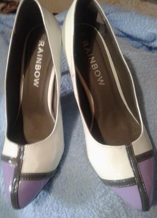 Туфли новые размер 39 трендовая модель стиль печворк.  каталог селбес венгрия.