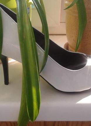 Туфли новые размер 39 трендовая модель стиль печворк.  каталог селбес венгрия.9 фото
