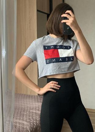 Топ tommy jeans