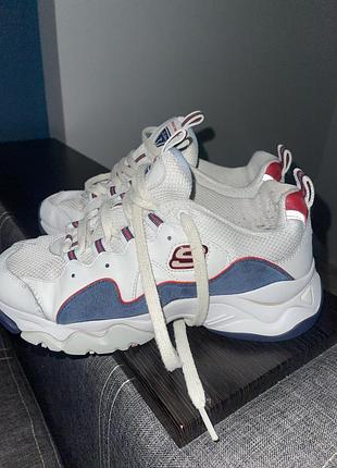 Кросівки scechers