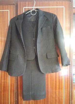 Костюм тройка для мальчика