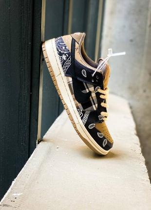 Знову у наявності. шкіряні кросівки travis scott x nike sb dunk low 'cactus jack'