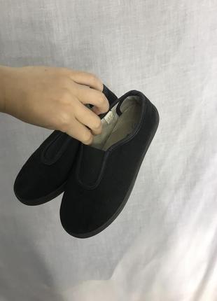 Чорні тапочки мокасіни для хлопчика взуття змінне