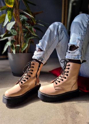 Черевики dr. martens jadon beige patent ботинки