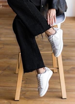 Жіночі кросівки valentino low white

женские кроссовки
