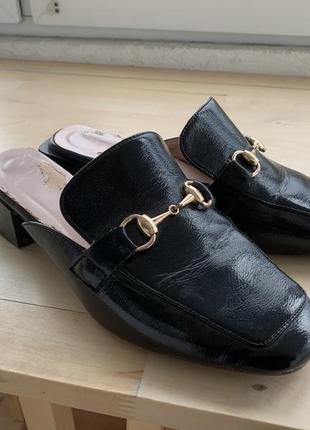 Мюлі вінтаж, лакована шкіра