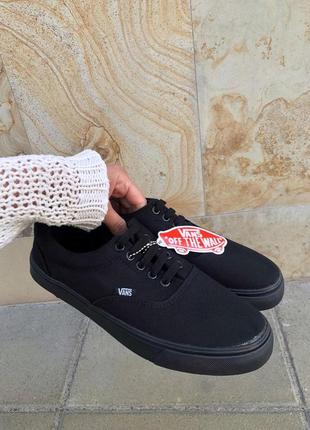 Чоловічі кеди vans era full black

мужские кеды ванс