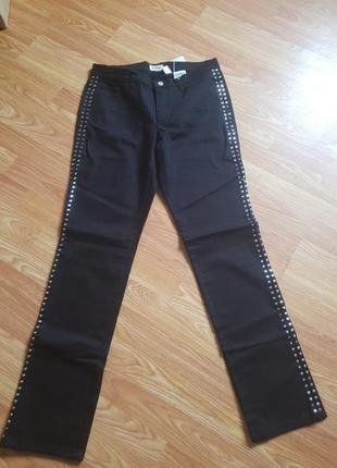Чорні джинси