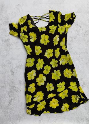 Сукня в жовті квіти
