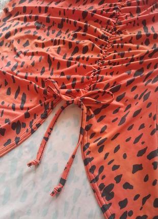 Яскрава сукня в помаранчевий леопардовий принт prettylittlething6 фото
