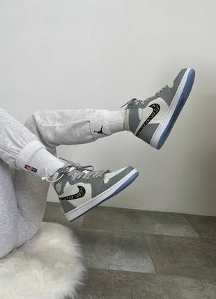 Nike air jordan retro 1 high x dior grey жіночі високі кросівки найк джордан сірі блакитні брендовые высокие кроссовки демисезон серые голубые белые