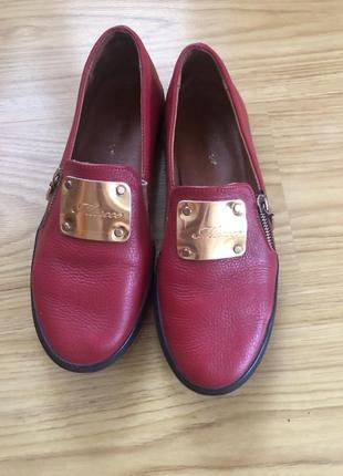 Туфлі-лофери