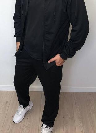 Мужской чёрный спортивный костюм чоловічий чорний спортивний костюм