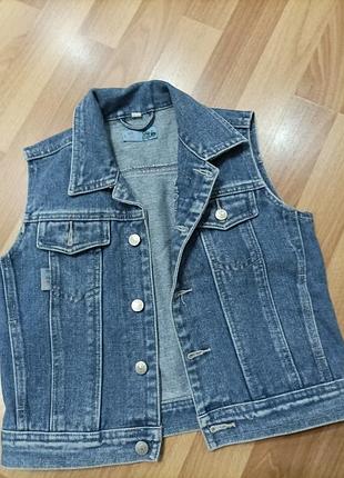 Джинсова безрукавка