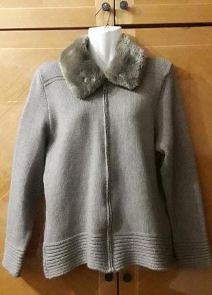 Брендова  50% вовна  тепла  кофта на молнії  р.18 від  marks &spencer знімається  комір