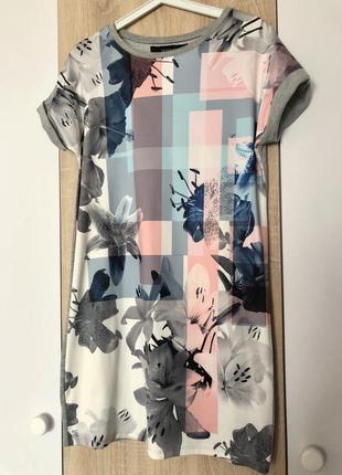 Платье нарядное