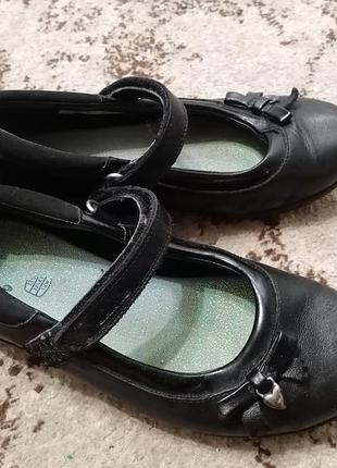 Туфлі з натуральної шкіри, якісні фірма clarks