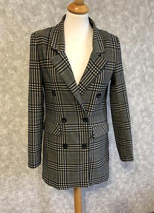 Піджак жіночий в клітинку,р.s