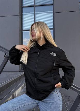 Демісезонна куртка the north face black.