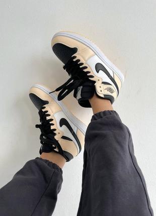 Кросівки жіночі nike air jordan retro 1 beige black/кроссовки женские найк аир джордан рэтро 15 фото