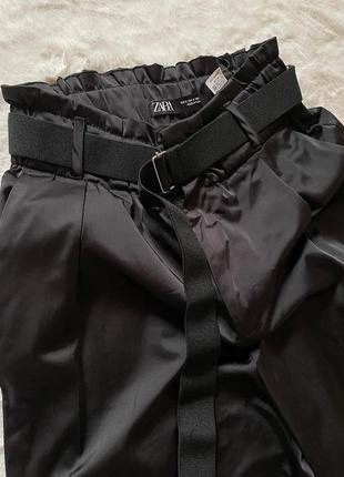 Чорні атласні штани  карго zara з поясом5 фото