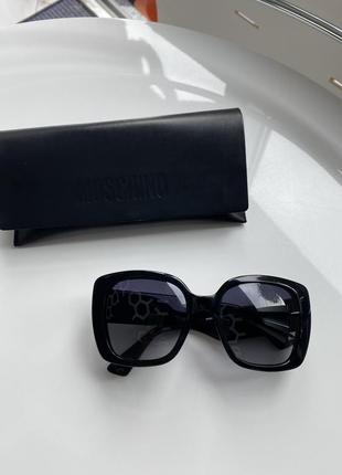 Брендові окуляри moschino