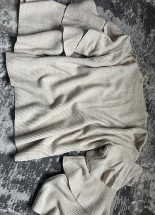 Кофта з шикарними рукавами