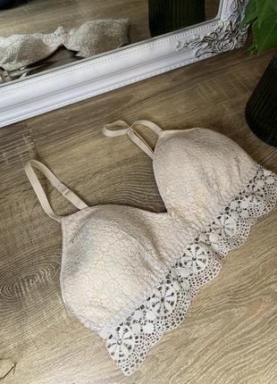 Бюстгальтер