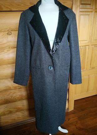 Пальто жіноче