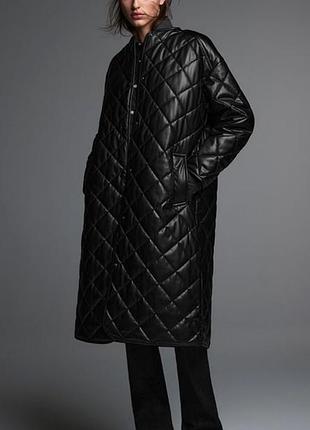 Пальто з еко-шкіри zara