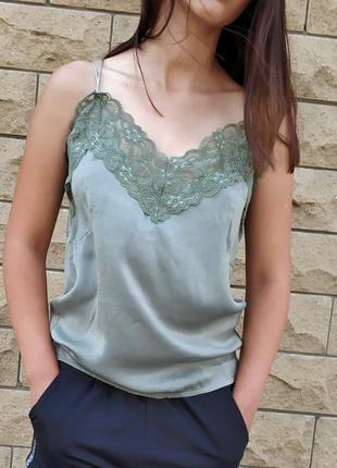 Майка з мереживом з гіпюром топ в наявності оливка хакі