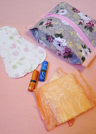 Кочметичка для средств женской гигиены