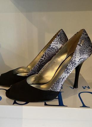 Жіночі туфлі guess marciano