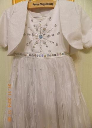 Очень красивое платье на выпускной, снежинки или снежной королевы на 4-7 лет.4 фото