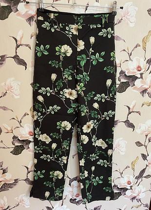 Брюки штани в квітковий принт обмін