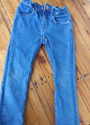 Джинсы