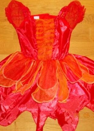 Карнавальное платье (красная шапочка и др) р-р104-110.