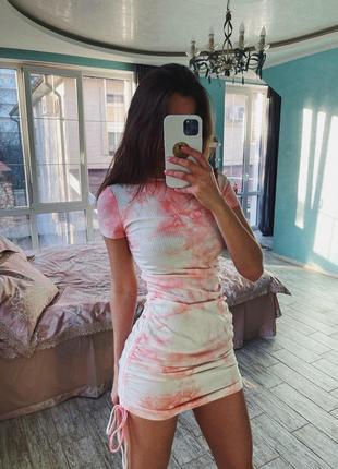 Сукня тай-дай