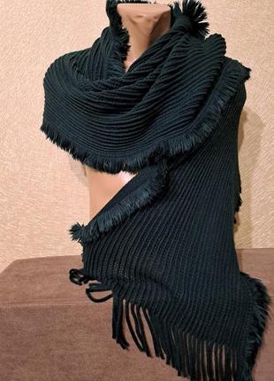 Женский шарф.